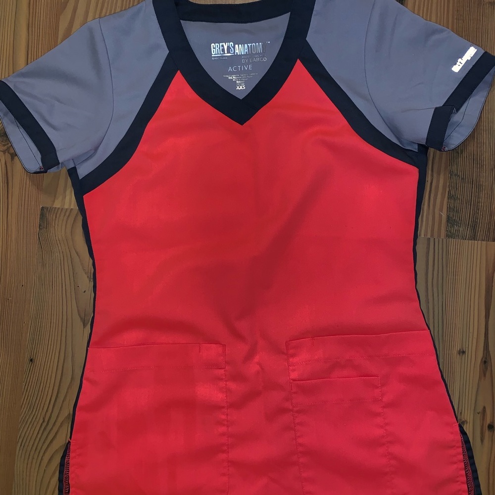 Greys anatomy top